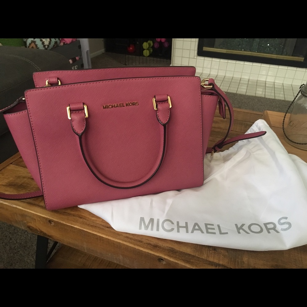 Michael Kors Selma Handbag